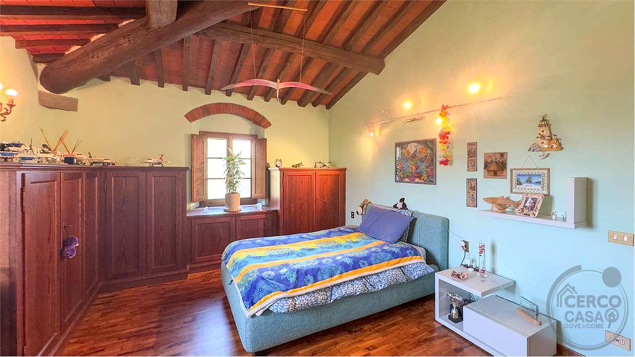 SPLENDIDA TENUTA NEL CUORE DEL VALDARNO (FIRENZE)