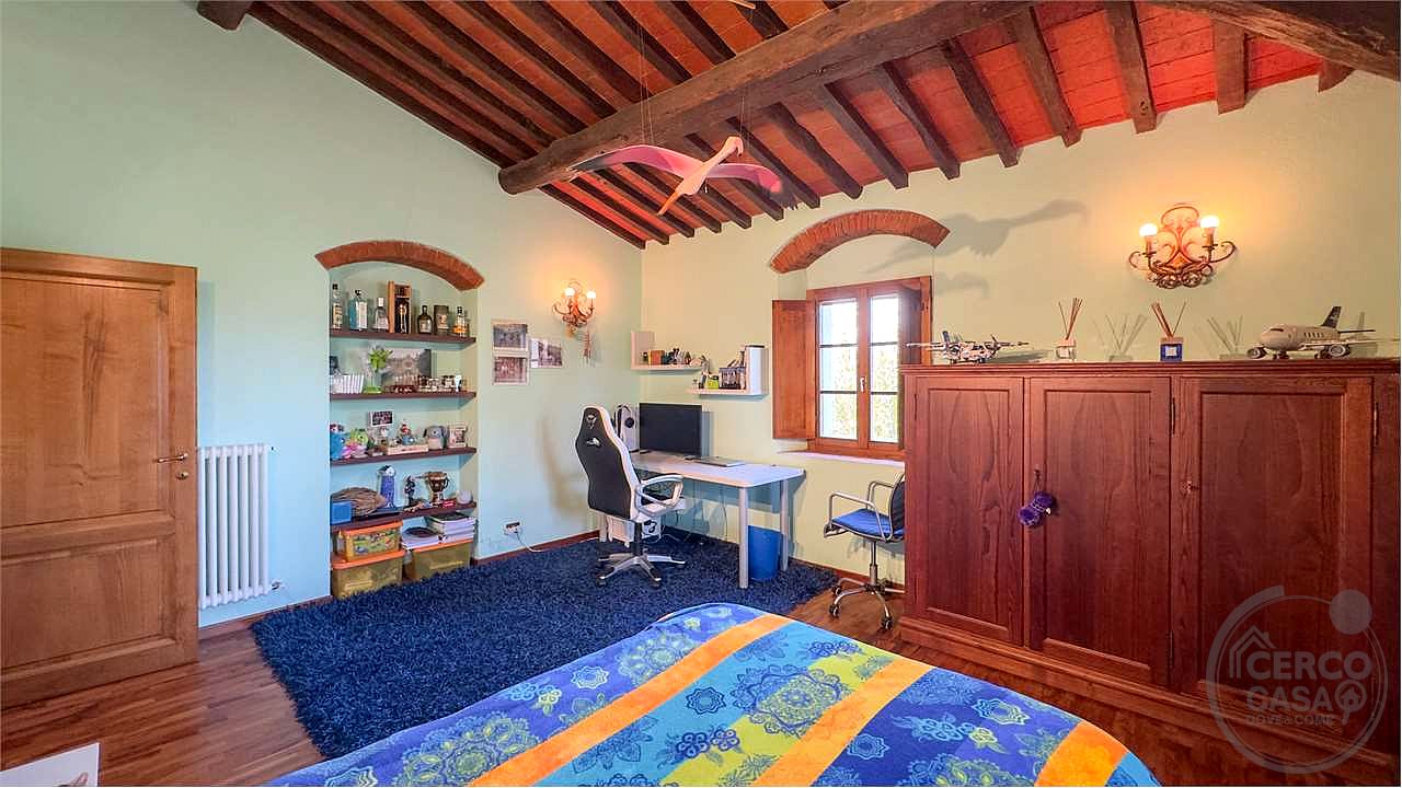 SPLENDIDA TENUTA NEL CUORE DEL VALDARNO (FIRENZE)