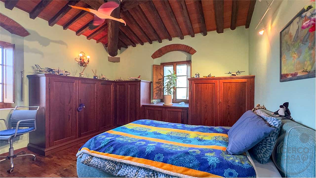 SPLENDIDA TENUTA NEL CUORE DEL VALDARNO (FIRENZE)