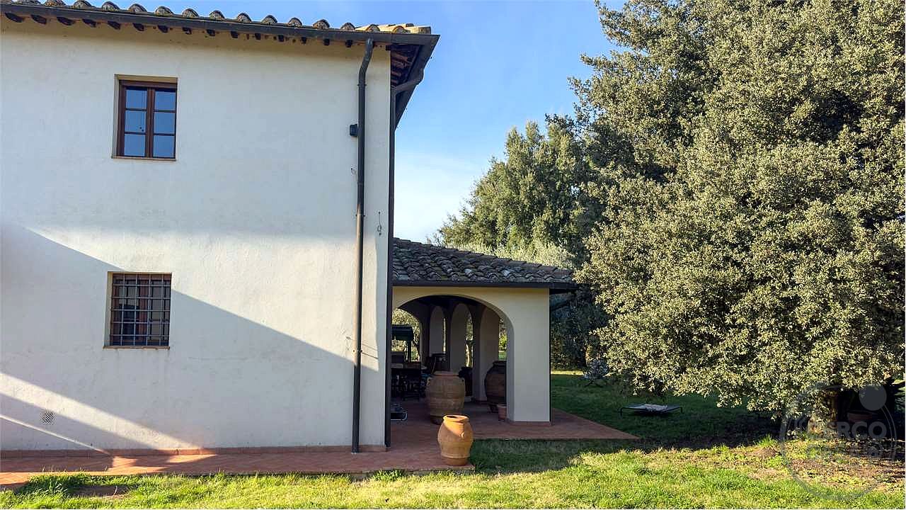SPLENDIDA TENUTA NEL CUORE DEL VALDARNO (FIRENZE)