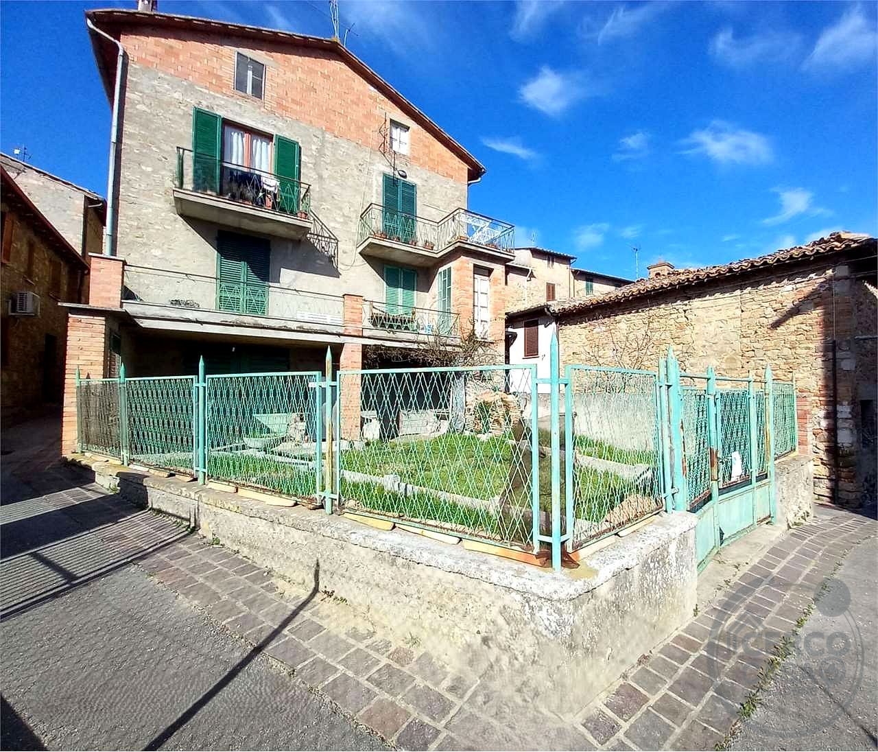 MARSCIANO - CERQUETO: APPARTAMENTO IN VENDITA