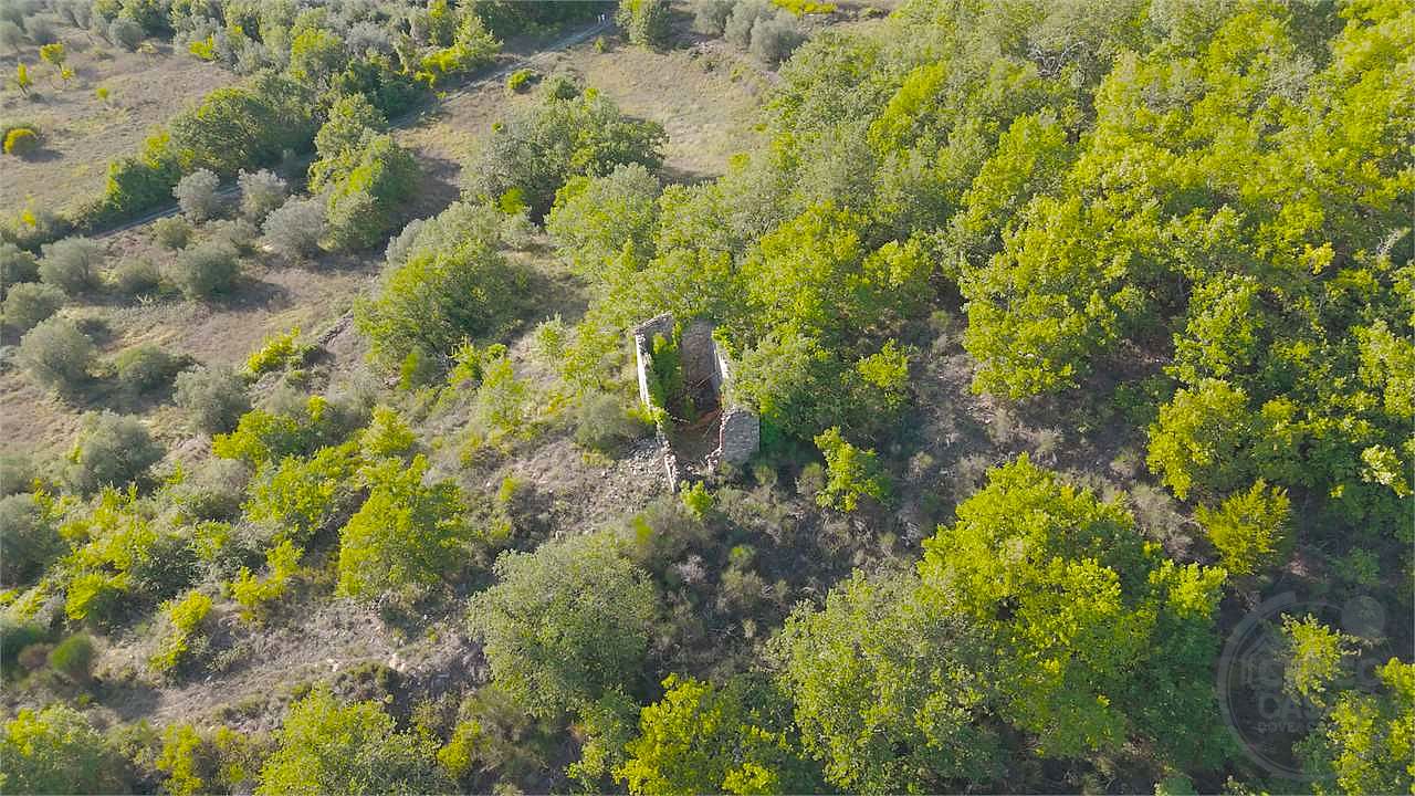 TERNI - PARRANO: RUDERE CON TERRENO