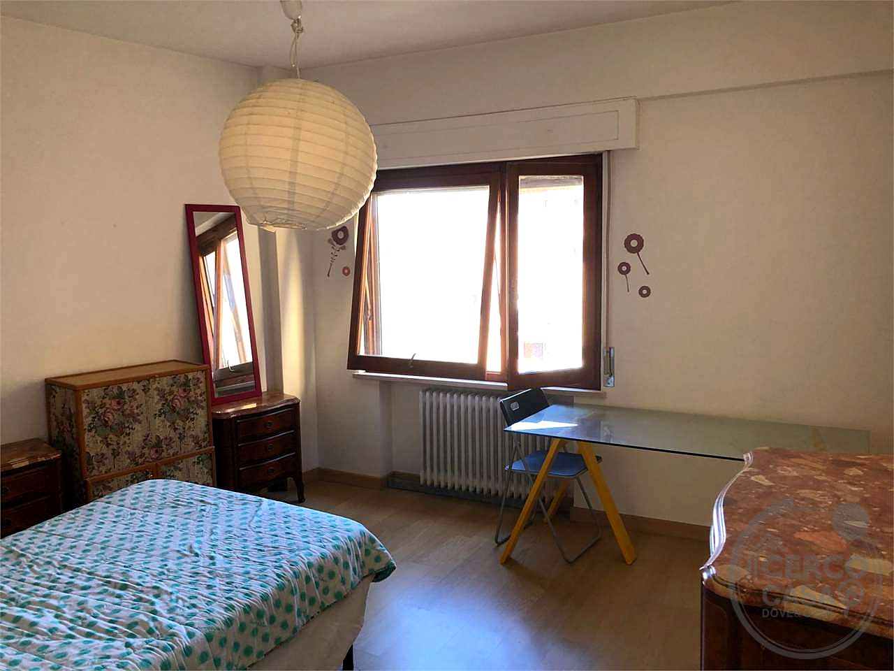 PERUGIA - VIA SPIRITO GUALTIERI: APPARTAMENTO CON TERRAZZO E GARAGE