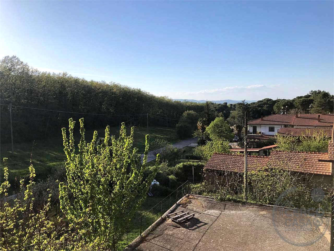 A 8 KM DA TODI: APPARTAMENTO PANORAMICO DI AMPIA METRATURA