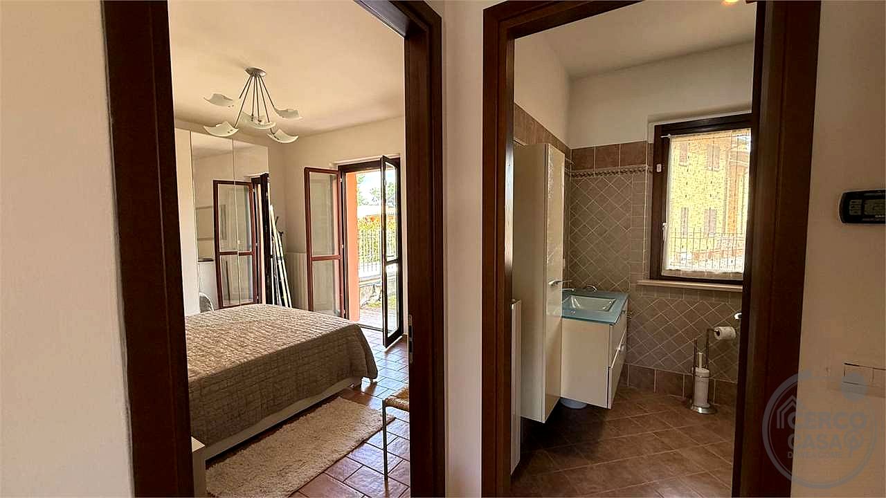 TODI - ROSCETO: APPARTAMENTO CON GIARDINO ESCLUSIVO