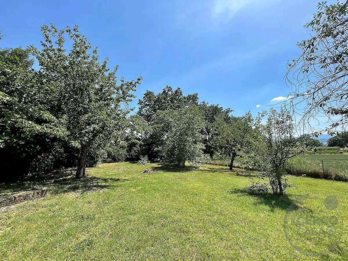 MASSA MARTANA - VILLA SAN FAUSTINO: CASA INDIPENDENTE CON PISCINA