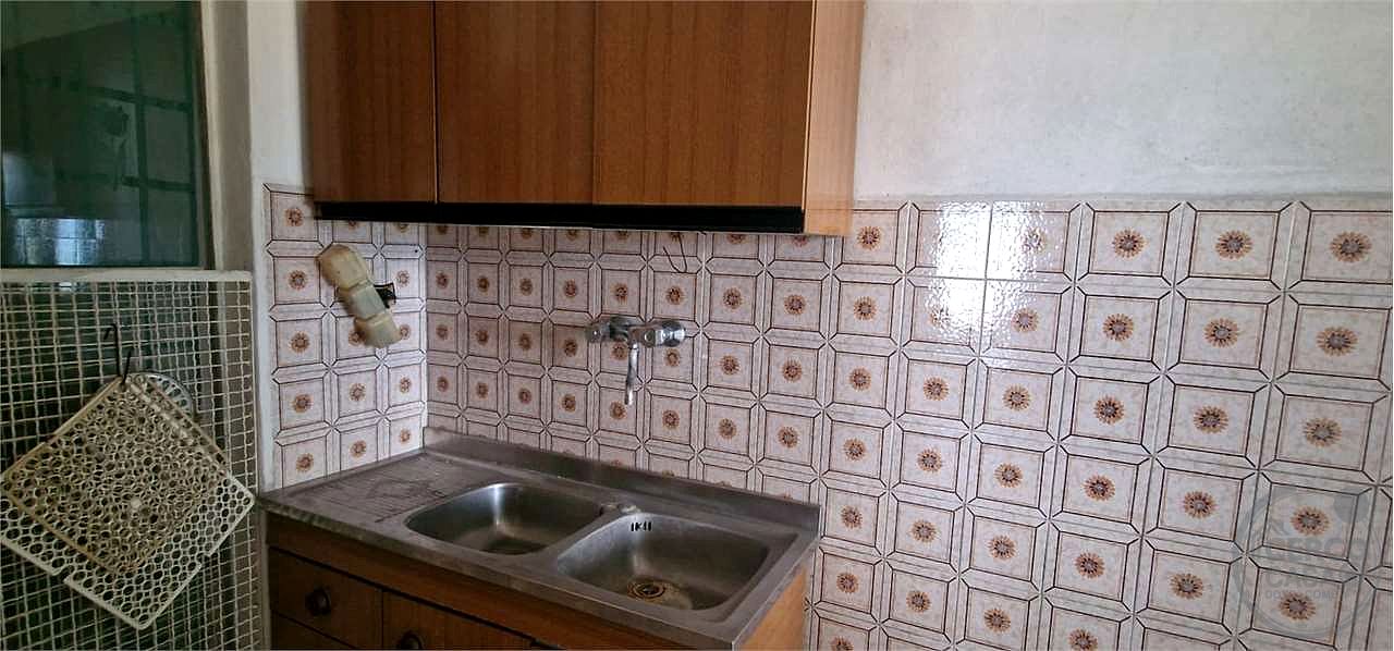 TODI - PESCIANO: CASA SINGOLA CON ANNESSI E TERRENO