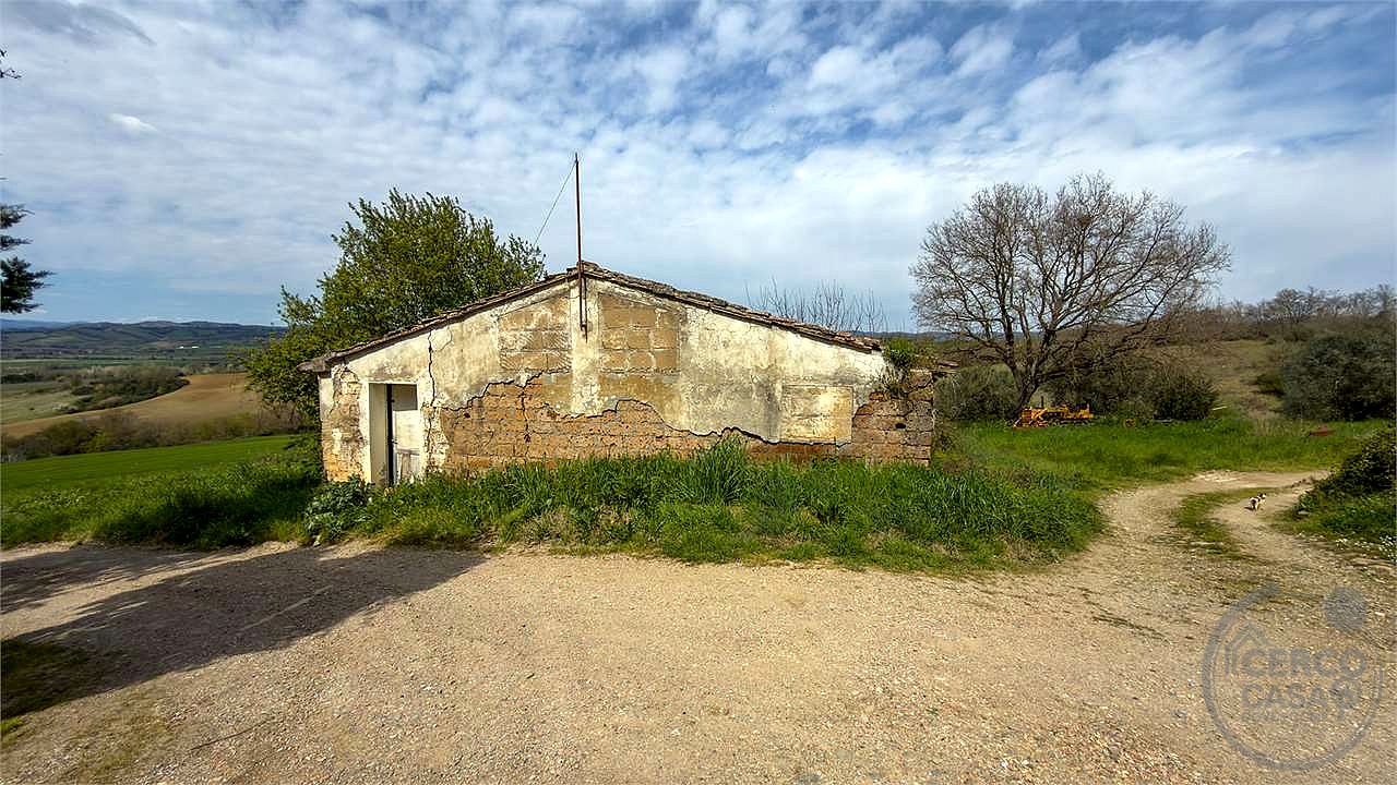CINIGIANO: TENUTA AGRICOLA CON VISTA SUL MONTE AMIATA