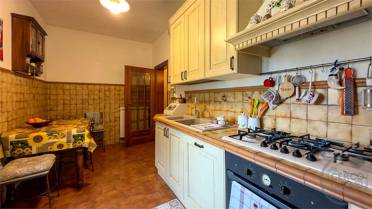 CINIGIANO: TENUTA AGRICOLA CON VISTA SUL MONTE AMIATA