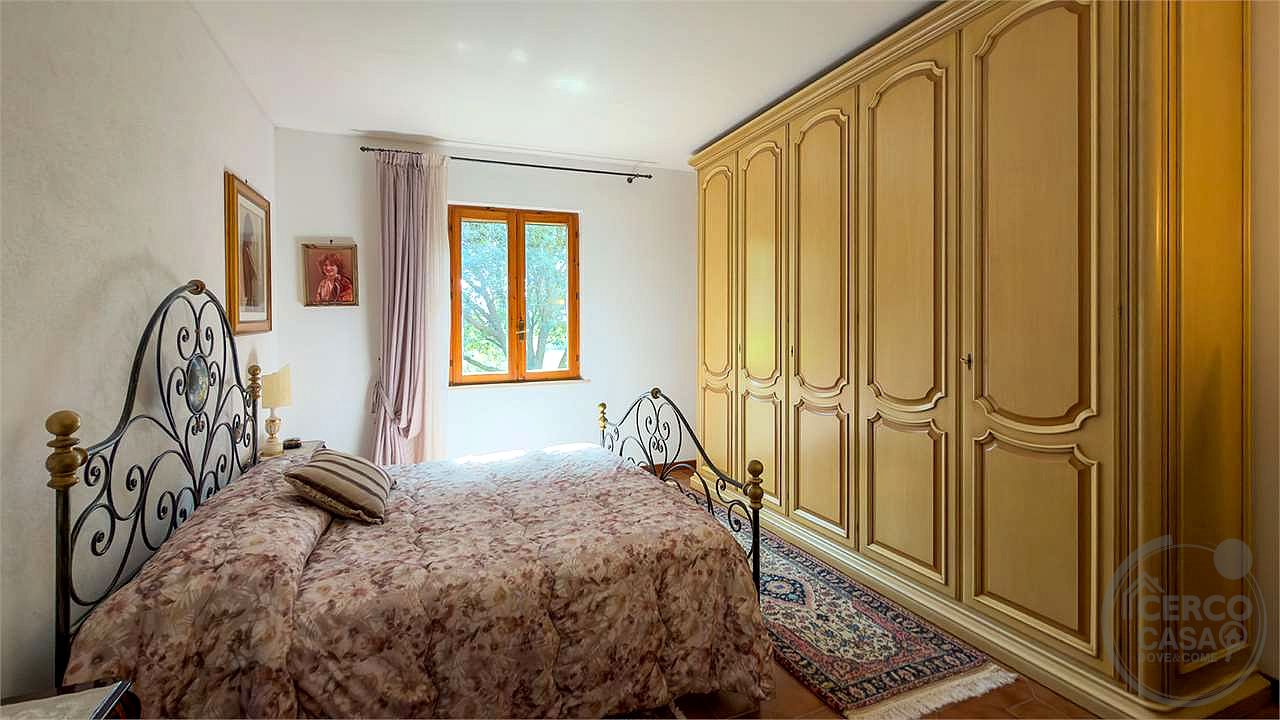CINIGIANO: TENUTA AGRICOLA CON VISTA SUL MONTE AMIATA