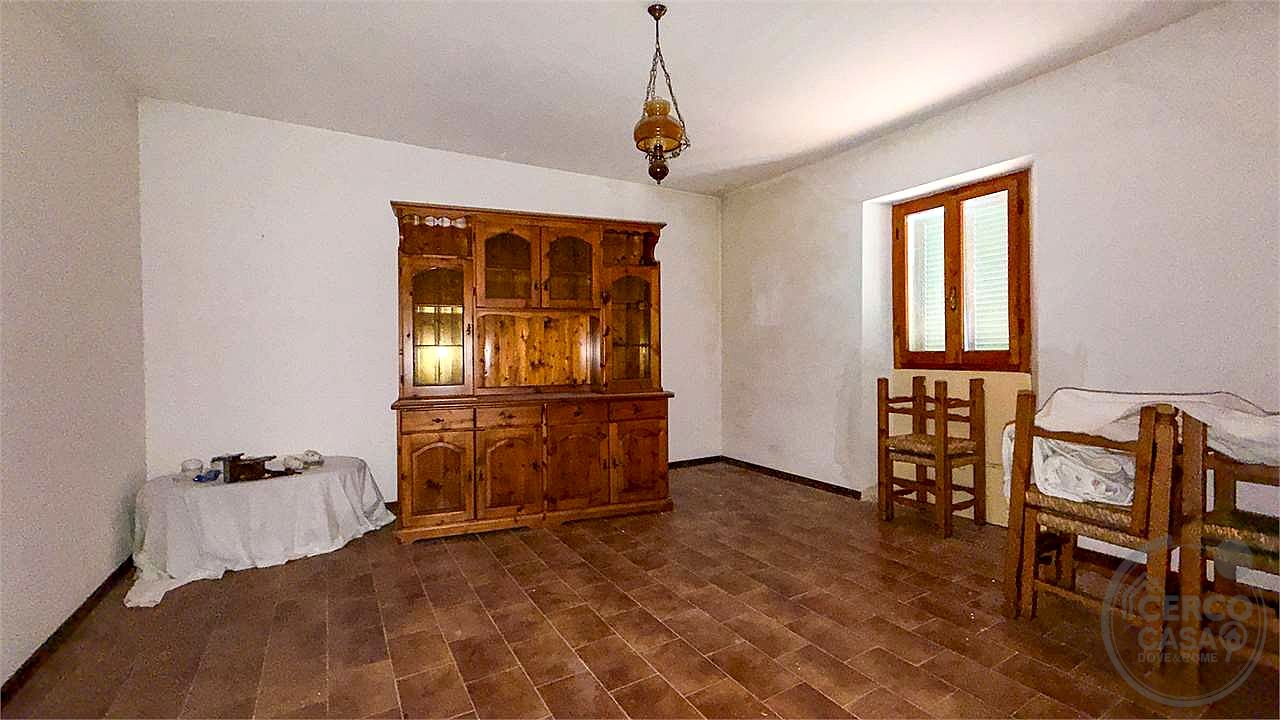 CINIGIANO: TENUTA AGRICOLA CON VISTA SUL MONTE AMIATA