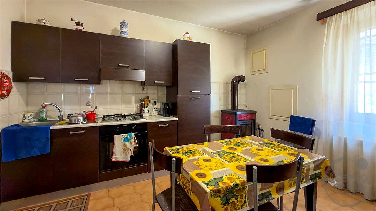 CINIGIANO: TENUTA AGRICOLA CON VISTA SUL MONTE AMIATA