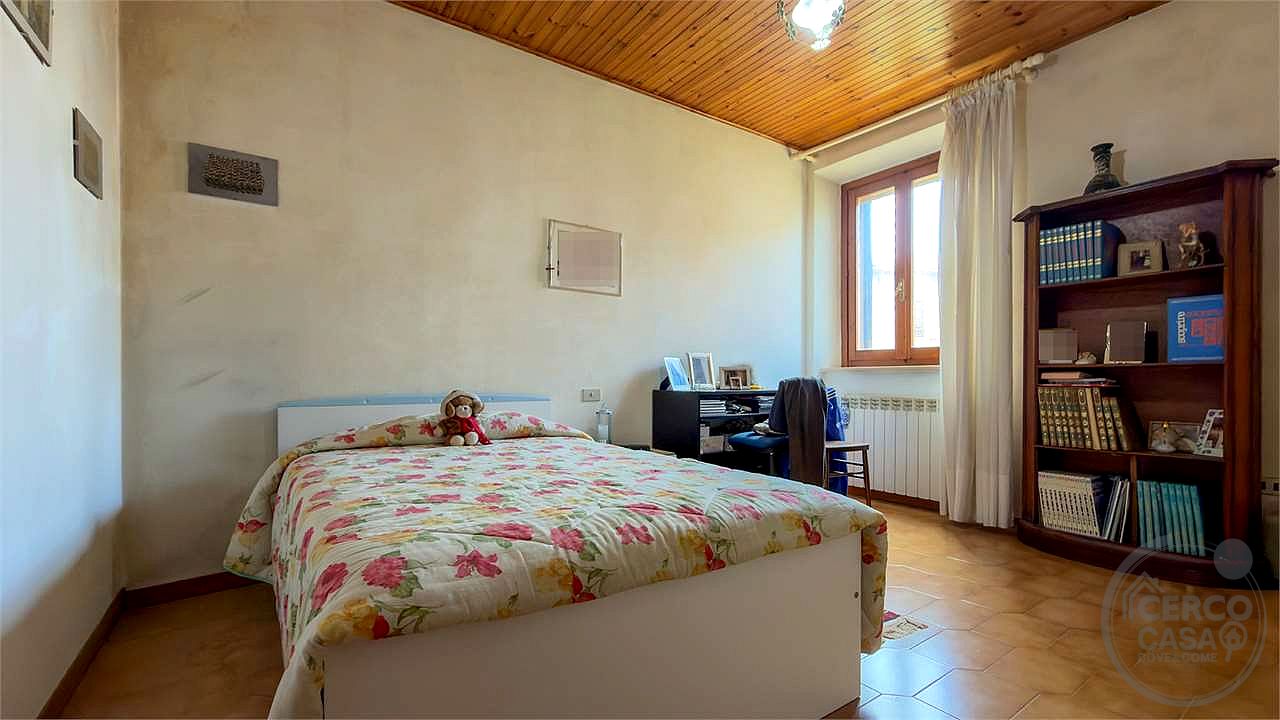 CINIGIANO: TENUTA AGRICOLA CON VISTA SUL MONTE AMIATA