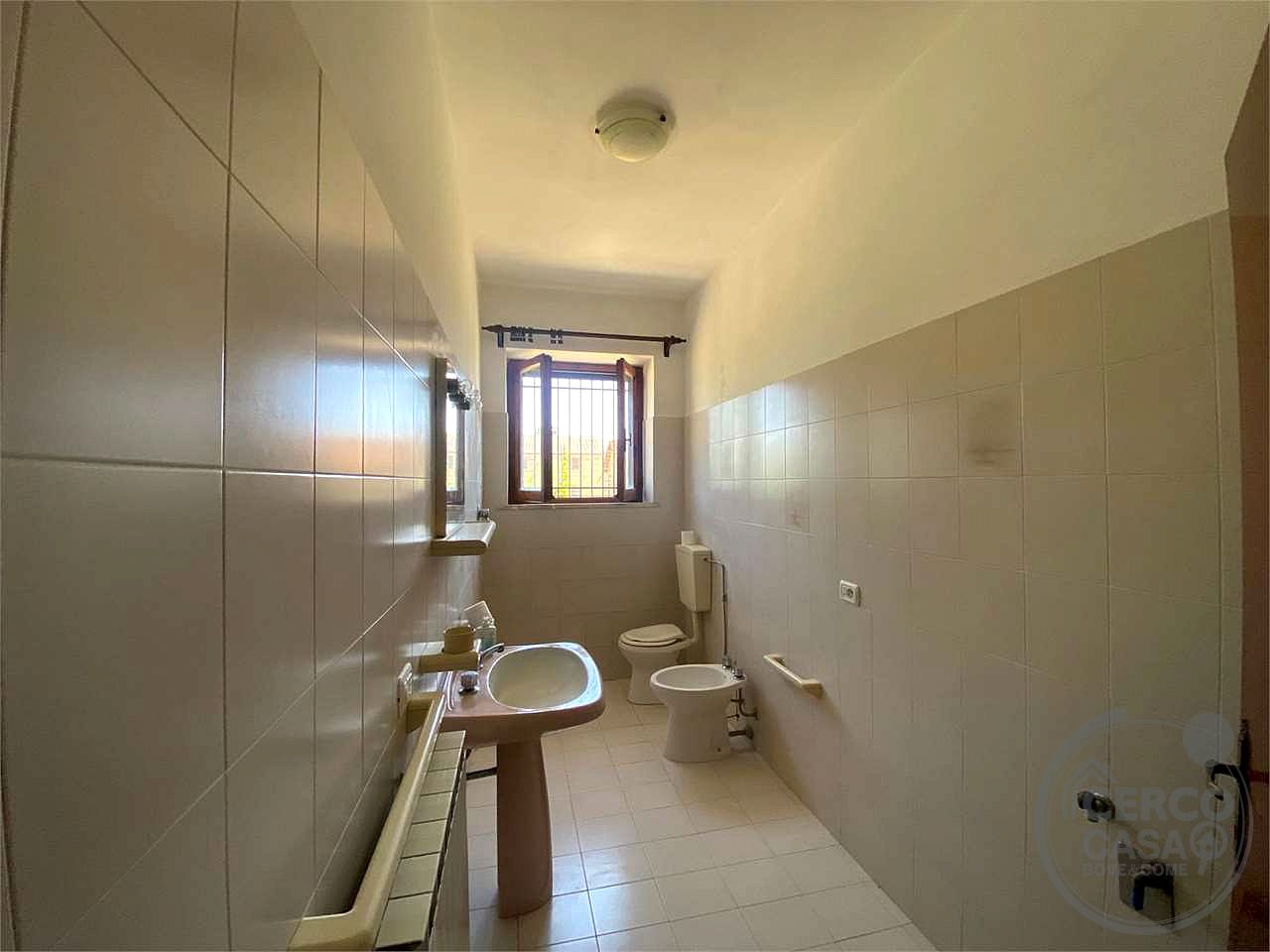 MARSCIANO - CERQUETO: PORZIONE DI VILLA INDIPENDENTE CON GIARDINO