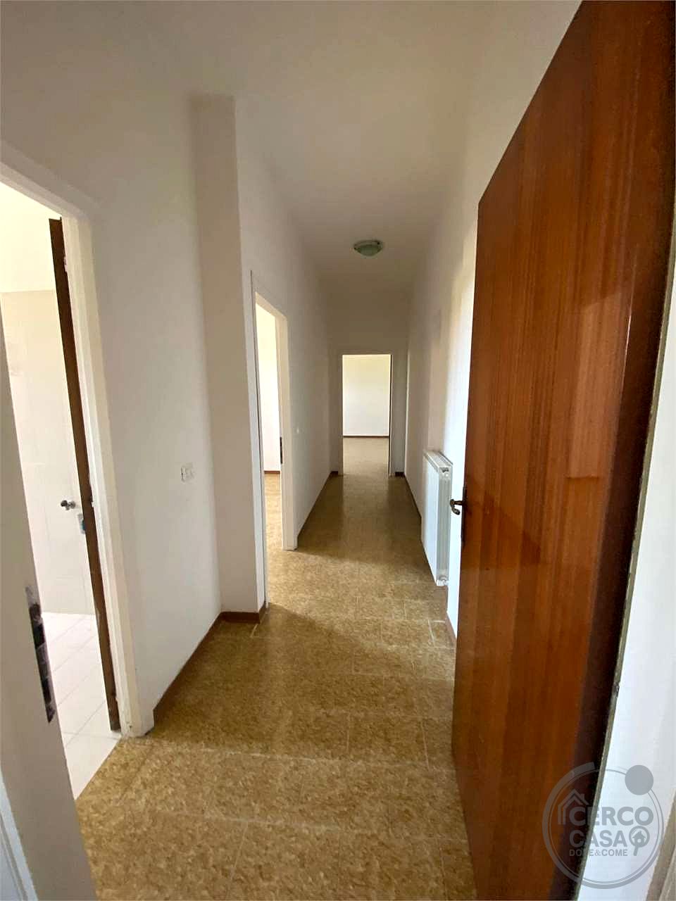 MARSCIANO - CERQUETO: PORZIONE DI VILLA INDIPENDENTE CON GIARDINO