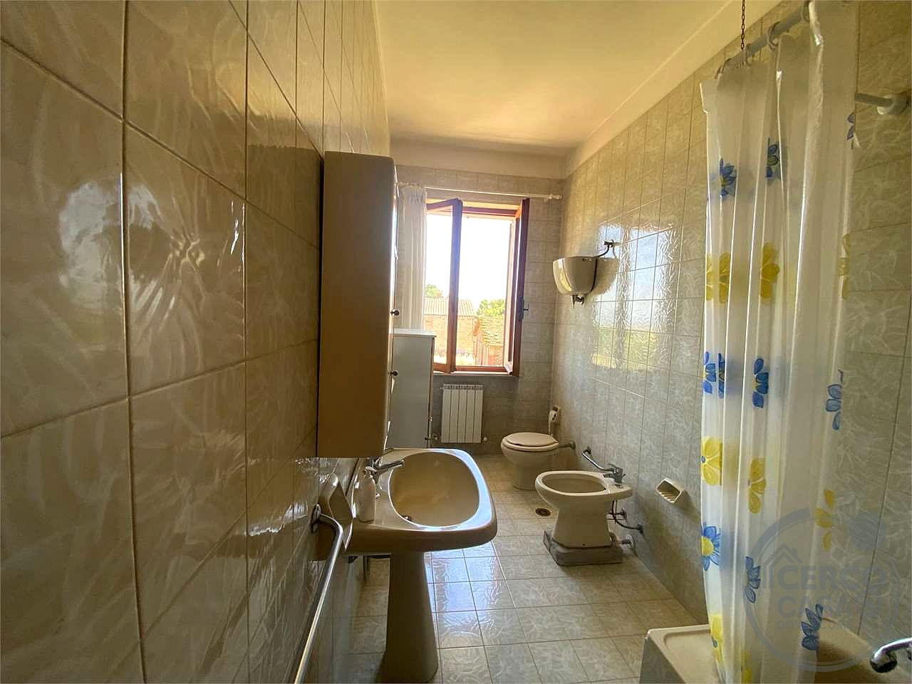 MARSCIANO - CERQUETO: PORZIONE DI VILLA INDIPENDENTE CON GIARDINO