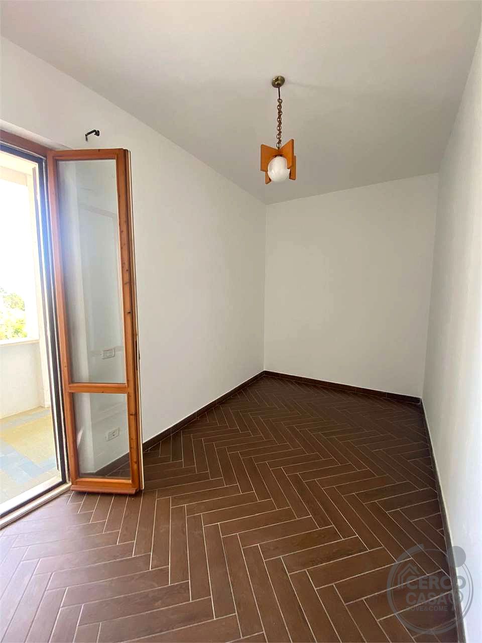 MARSCIANO - CERQUETO: PORZIONE DI VILLA INDIPENDENTE CON GIARDINO