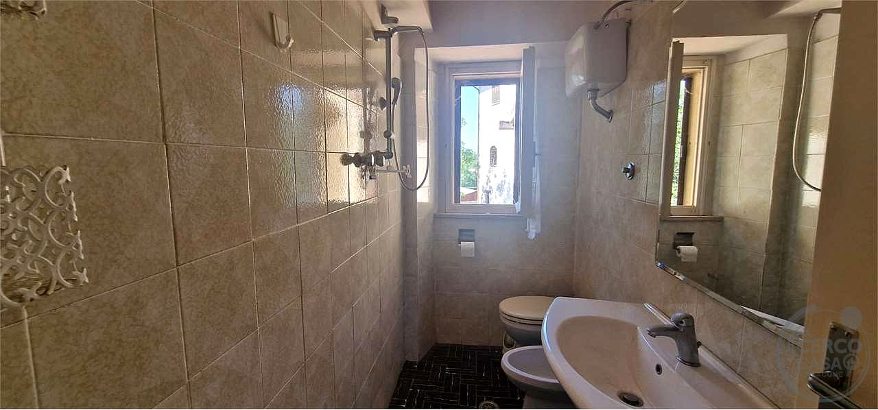 MASSA MARTANA - CASTEL RINALDI: APPARTAMENTO ARREDATO CON GARAGE