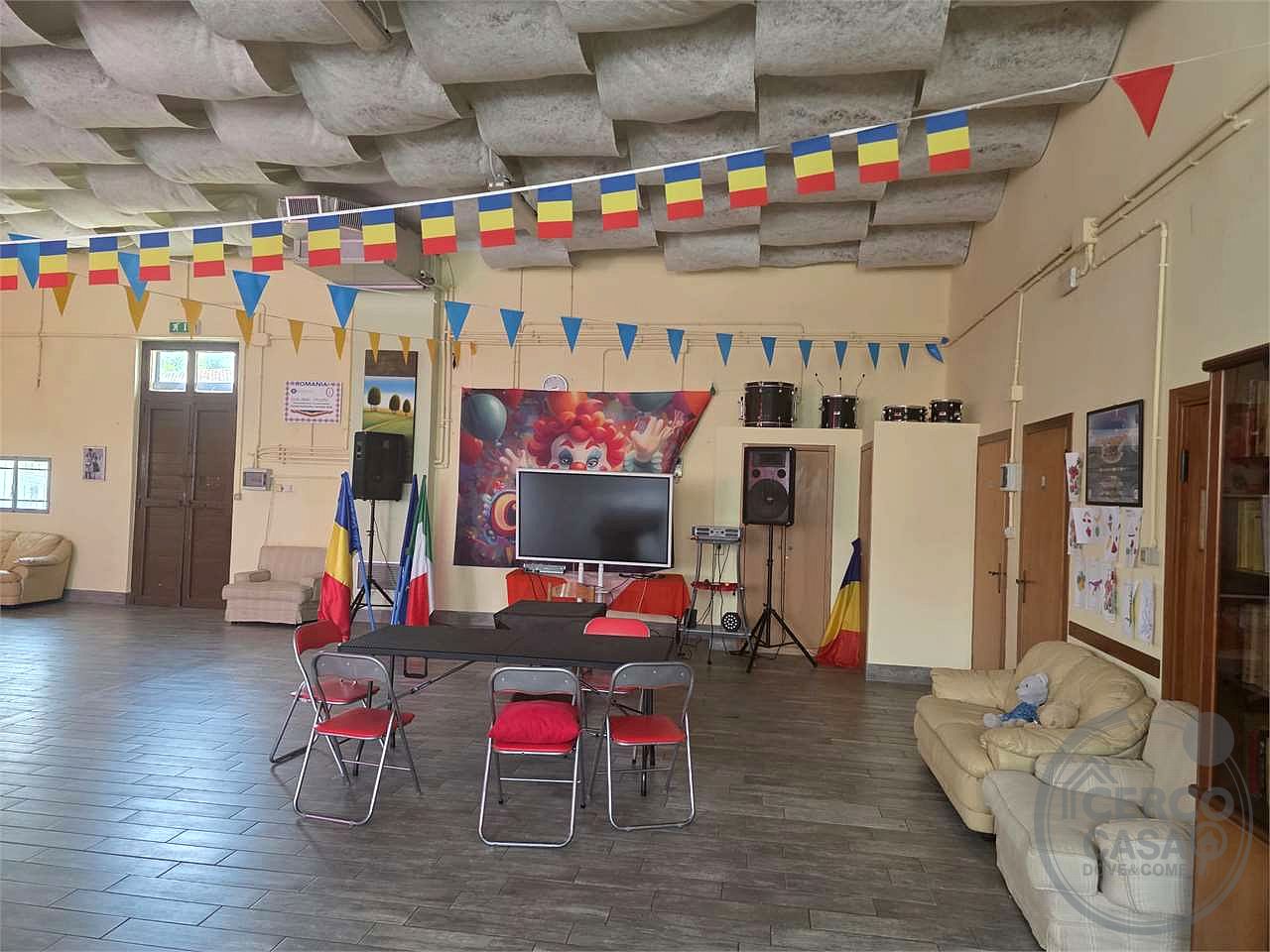 SPOLETO - CAPANNONE IN VENDITA