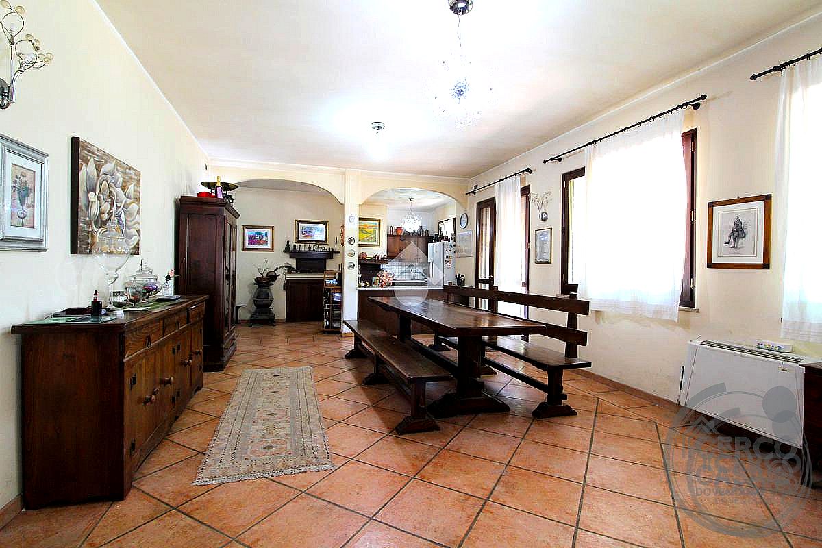 CASA INDIPENDENTE VENDITA STRONCONE · foto 3