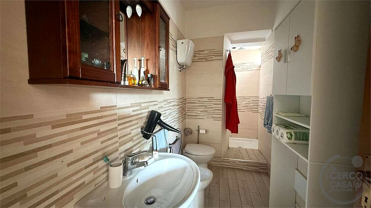 TODI - PANTALLA - CASA SINGOLA CON GIARDINO