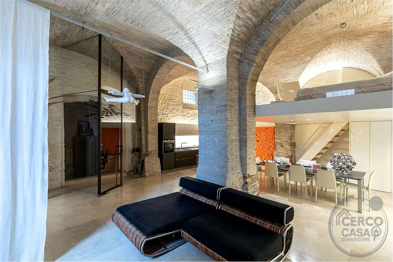 PERUGIA - CENTRO STORICO - ESCLUSIVO LOFT DI DESIGN