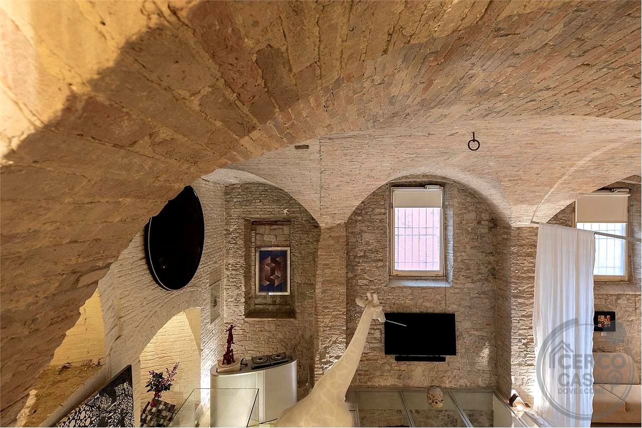 PERUGIA - CENTRO STORICO - ESCLUSIVO LOFT DI DESIGN