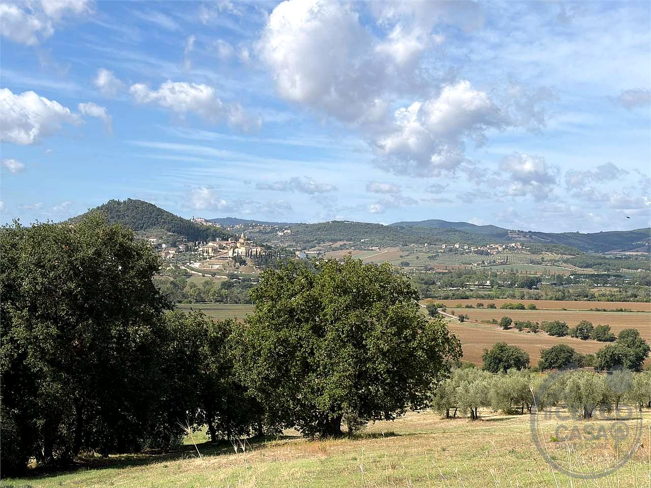 CORCIANO - SAN MARIANO - TERRENO EDIFICABILE
