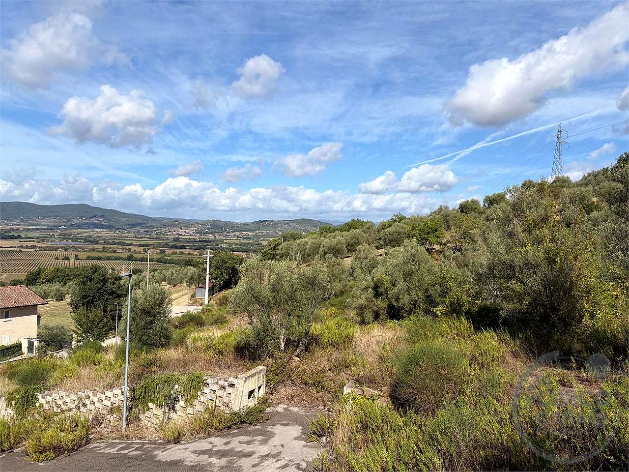 CORCIANO - SAN MARIANO - TERRENO EDIFICABILE