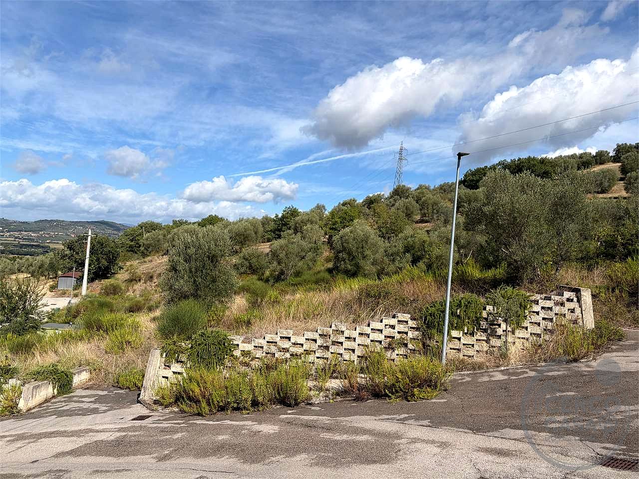 CORCIANO - SAN MARIANO - TERRENO EDIFICABILE
