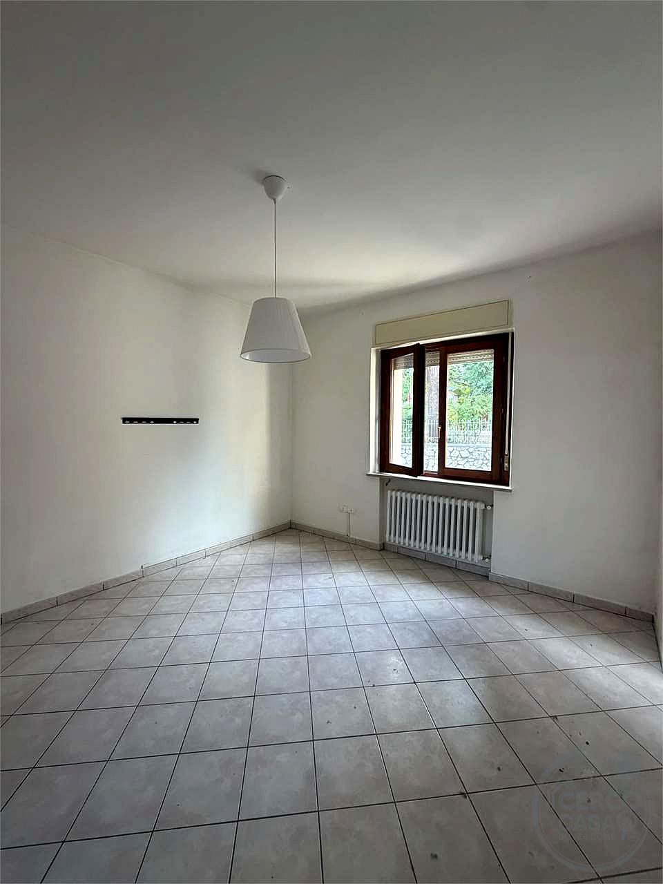 NOCERA UMBRA - APPARTAMENTO CON GARAGE