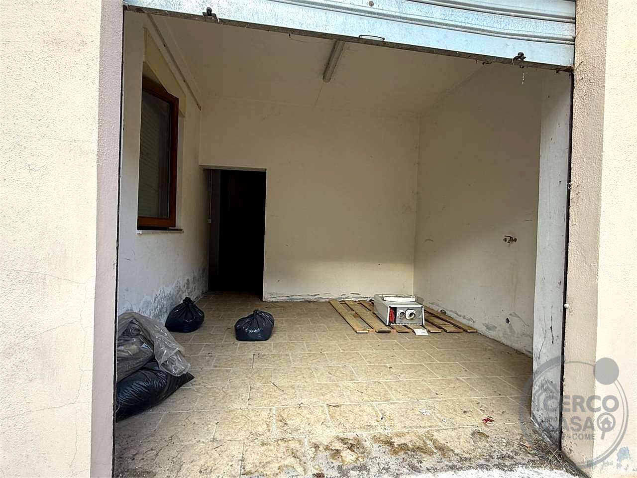 NOCERA UMBRA - APPARTAMENTO CON GARAGE