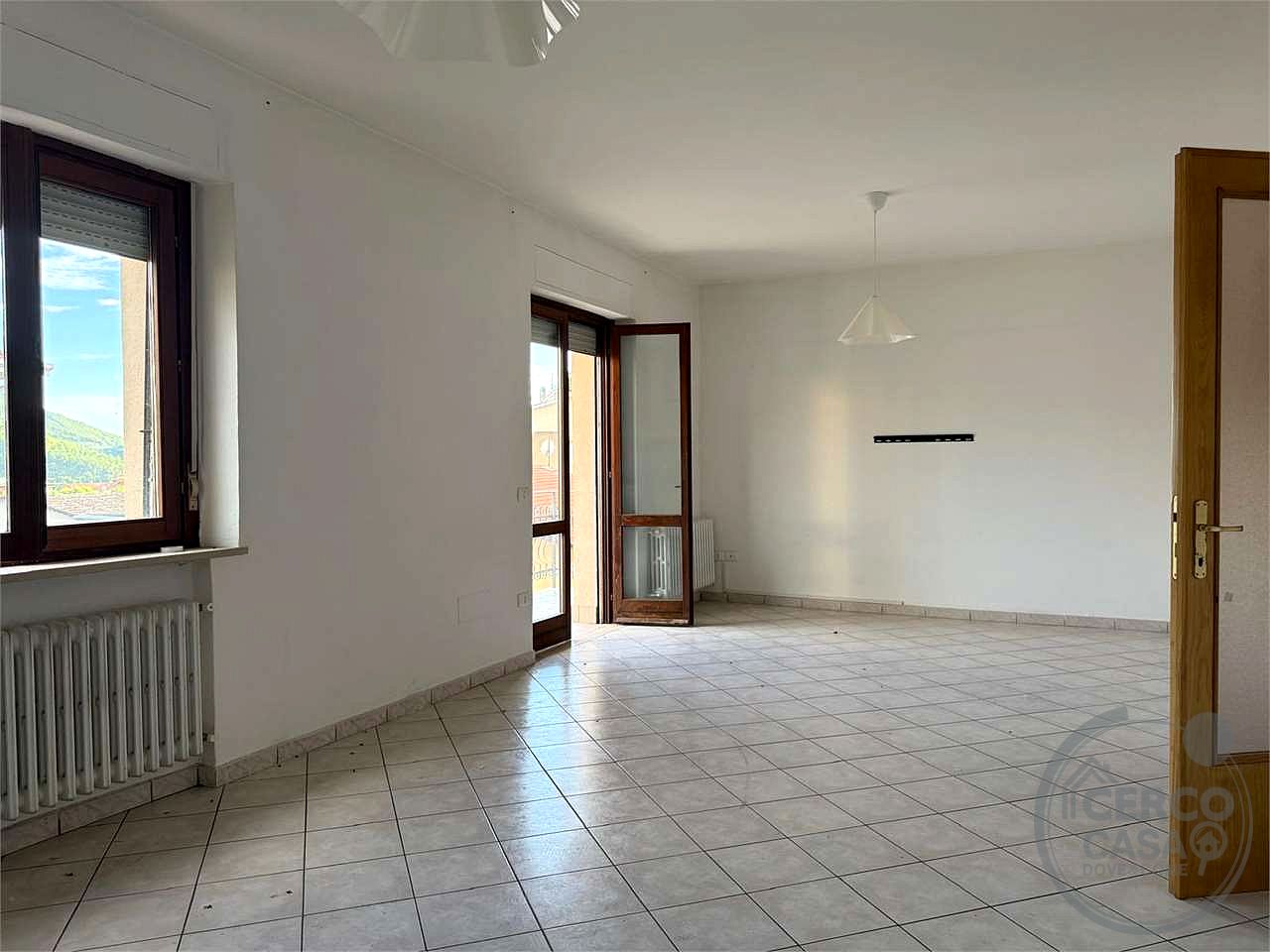 NOCERA UMBRA - APPARTAMENTO CON GARAGE