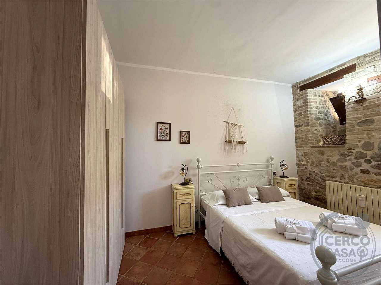 ASSISI - CASTELNUOVO - APPARTAMENTO AL PIANO TERRA