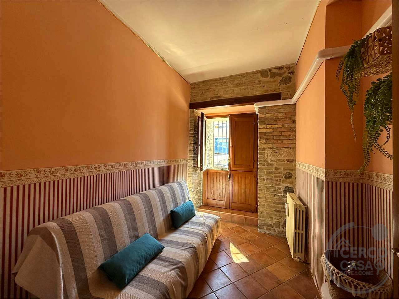 ASSISI - CASTELNUOVO - APPARTAMENTO AL PIANO TERRA