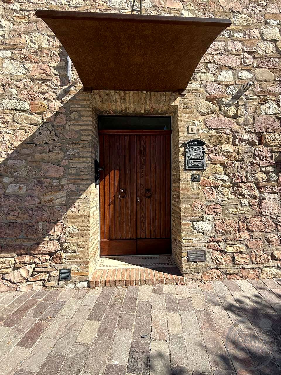 ASSISI - CASTELNUOVO - APPARTAMENTO AL PIANO TERRA