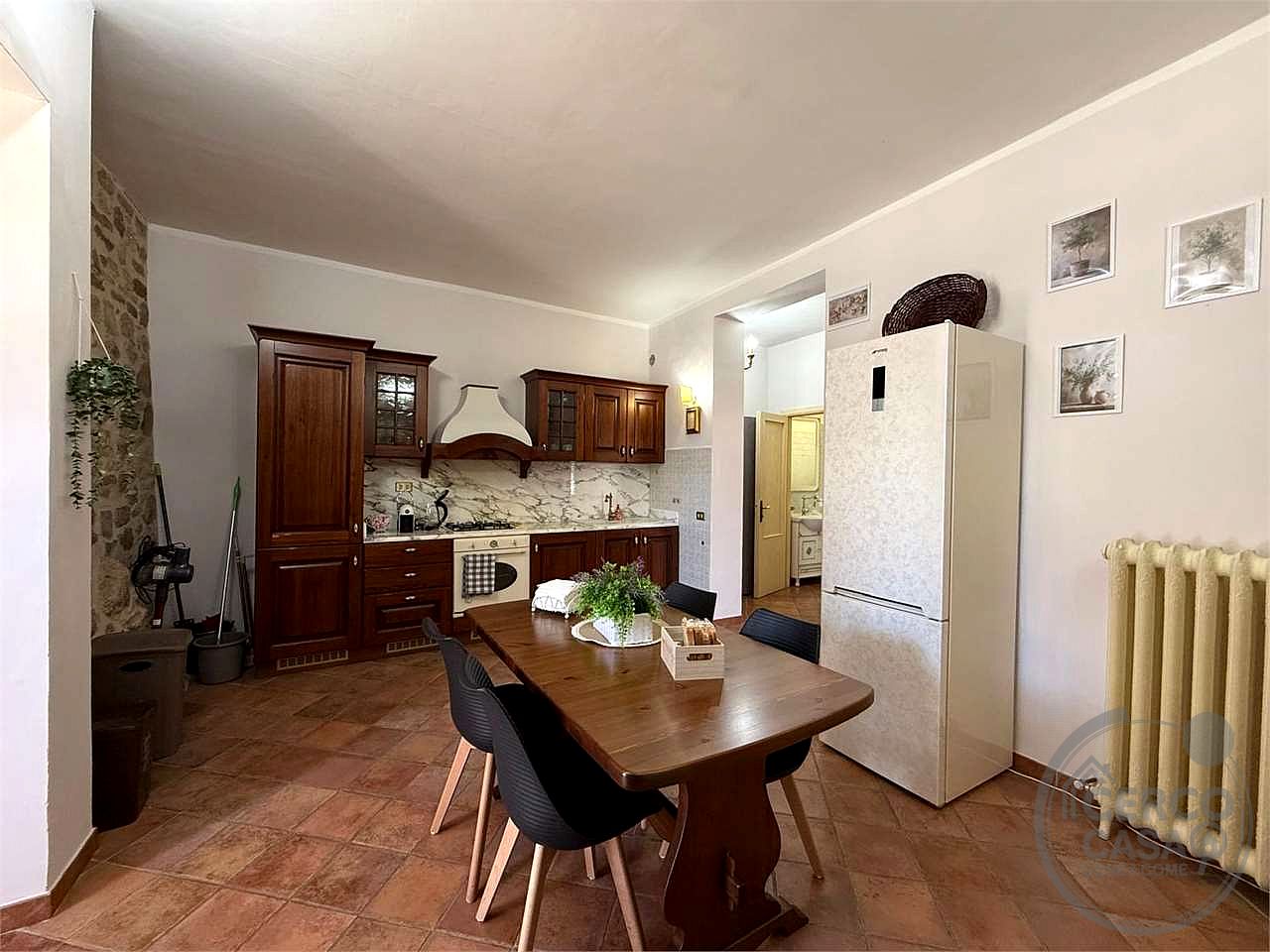 ASSISI - CASTELNUOVO - APPARTAMENTO AL PIANO TERRA