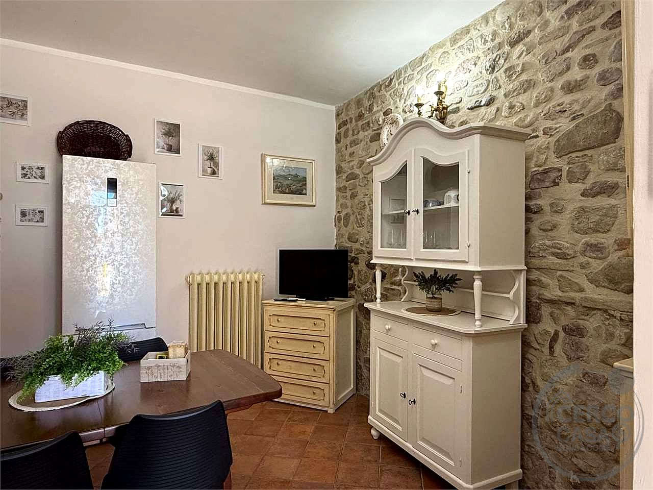 ASSISI - CASTELNUOVO - APPARTAMENTO AL PIANO TERRA