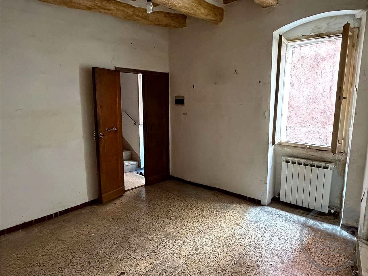 PERUGIA - CORSO CAVOUR - APPARTAMENTO IN FASE DI RISTRUTTURAZIONE