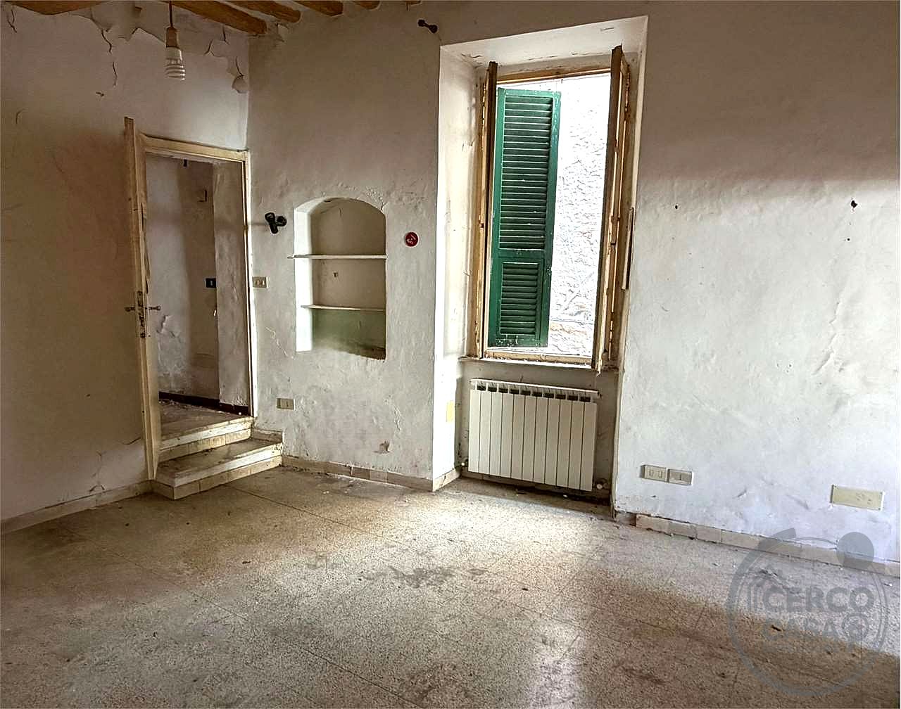 PERUGIA - CORSO CAVOUR - APPARTAMENTO IN FASE DI RISTRUTTURAZIONE
