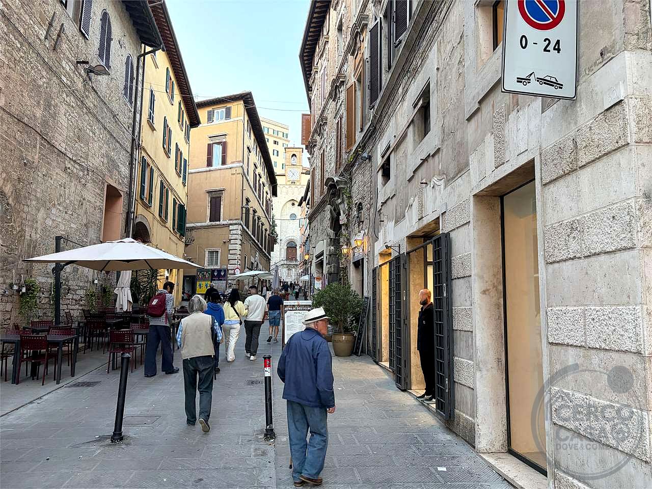 PERUGIA - CORSO CAVOUR - APPARTAMENTO IN FASE DI RISTRUTTURAZIONE