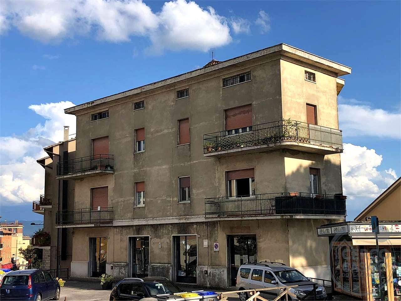 TODI - ZONA CENTRALE - APPARTAMENTO AL PIANO TERRA RIALZATO