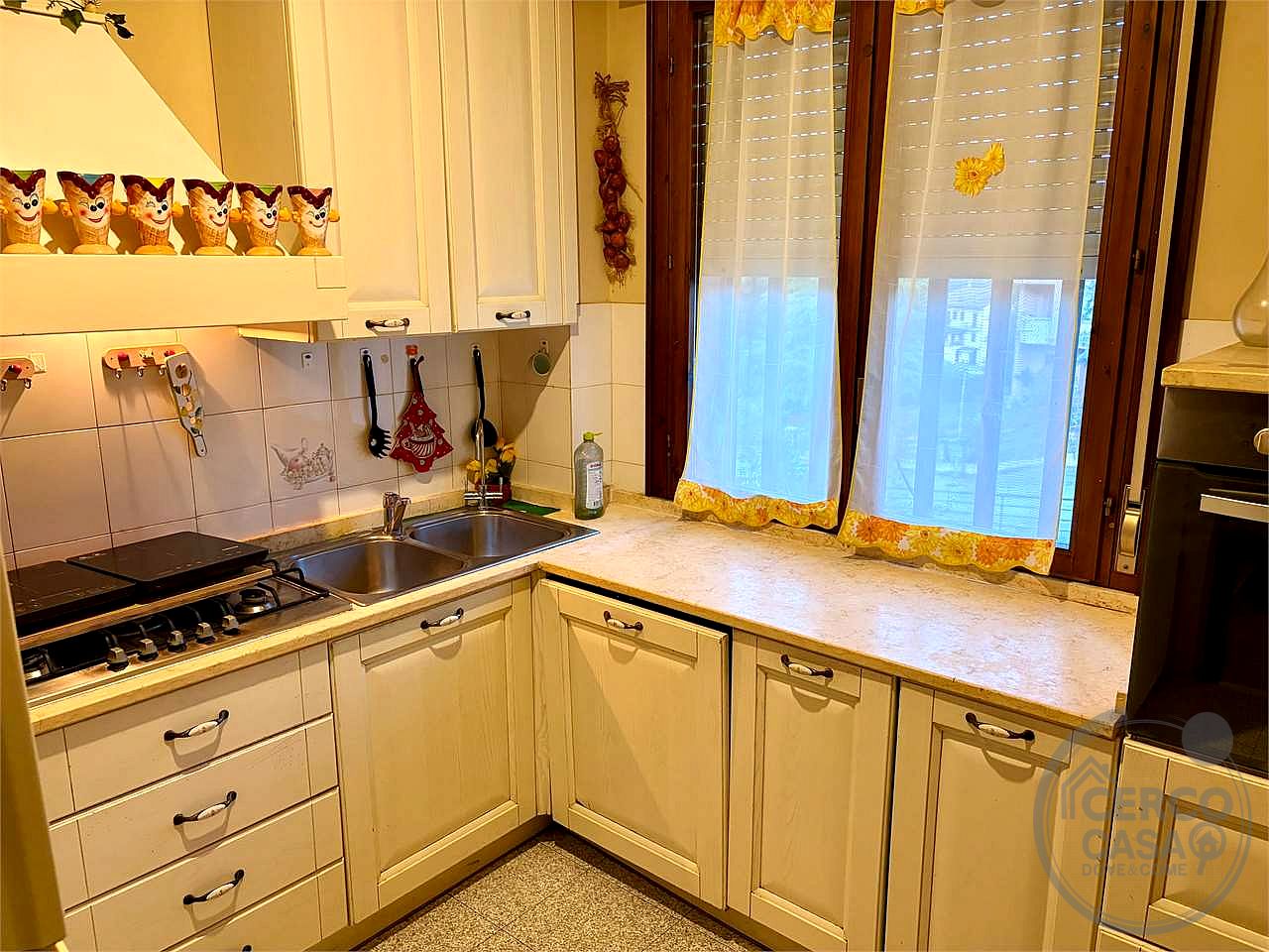 PERUGIA - PONTE FELCINO - VILLA A SCHIERA CON GIARDINO