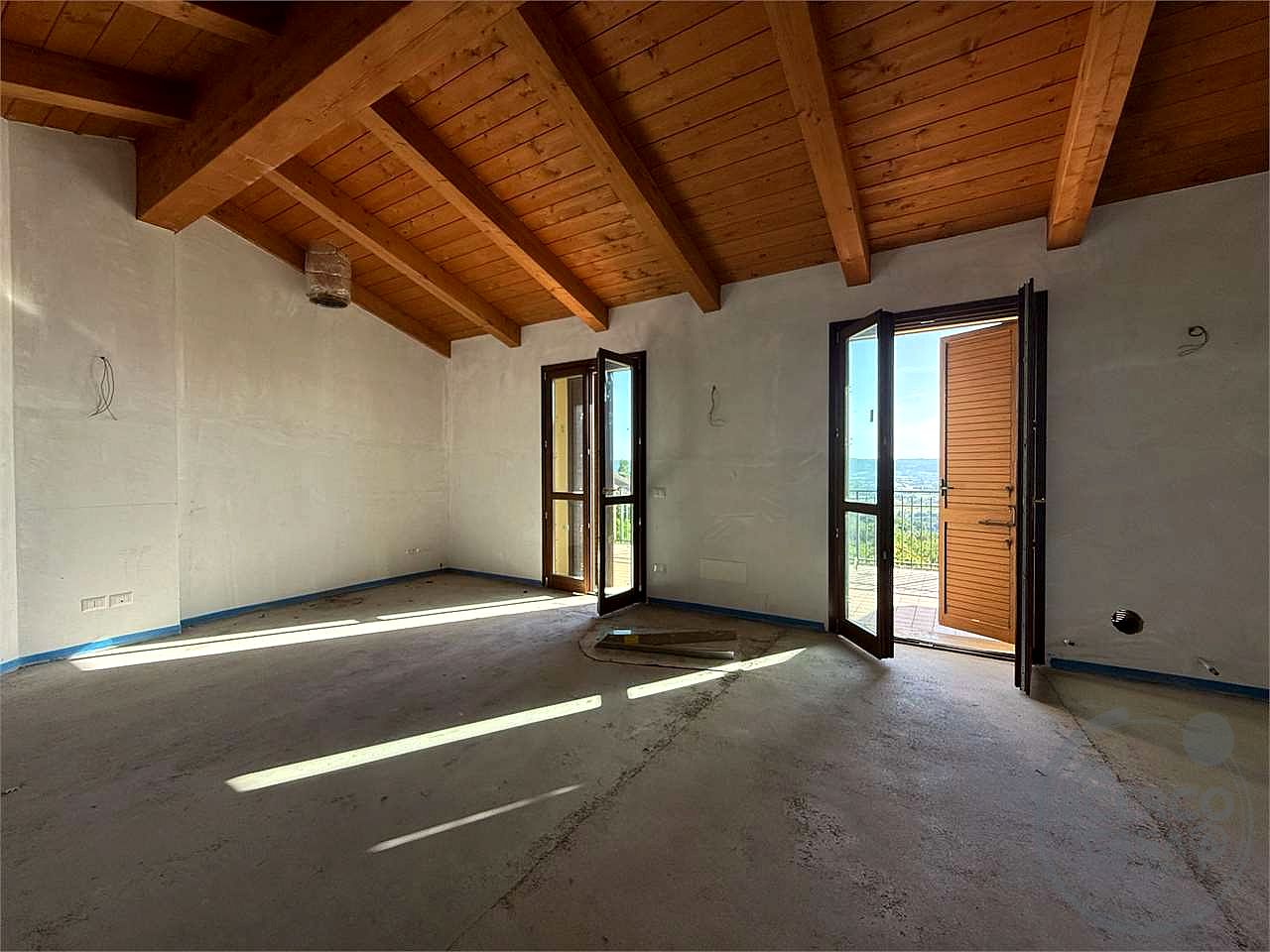 ASSISI - SAN VITALE - ATTICO DI NUOVA COSTRUZIONE