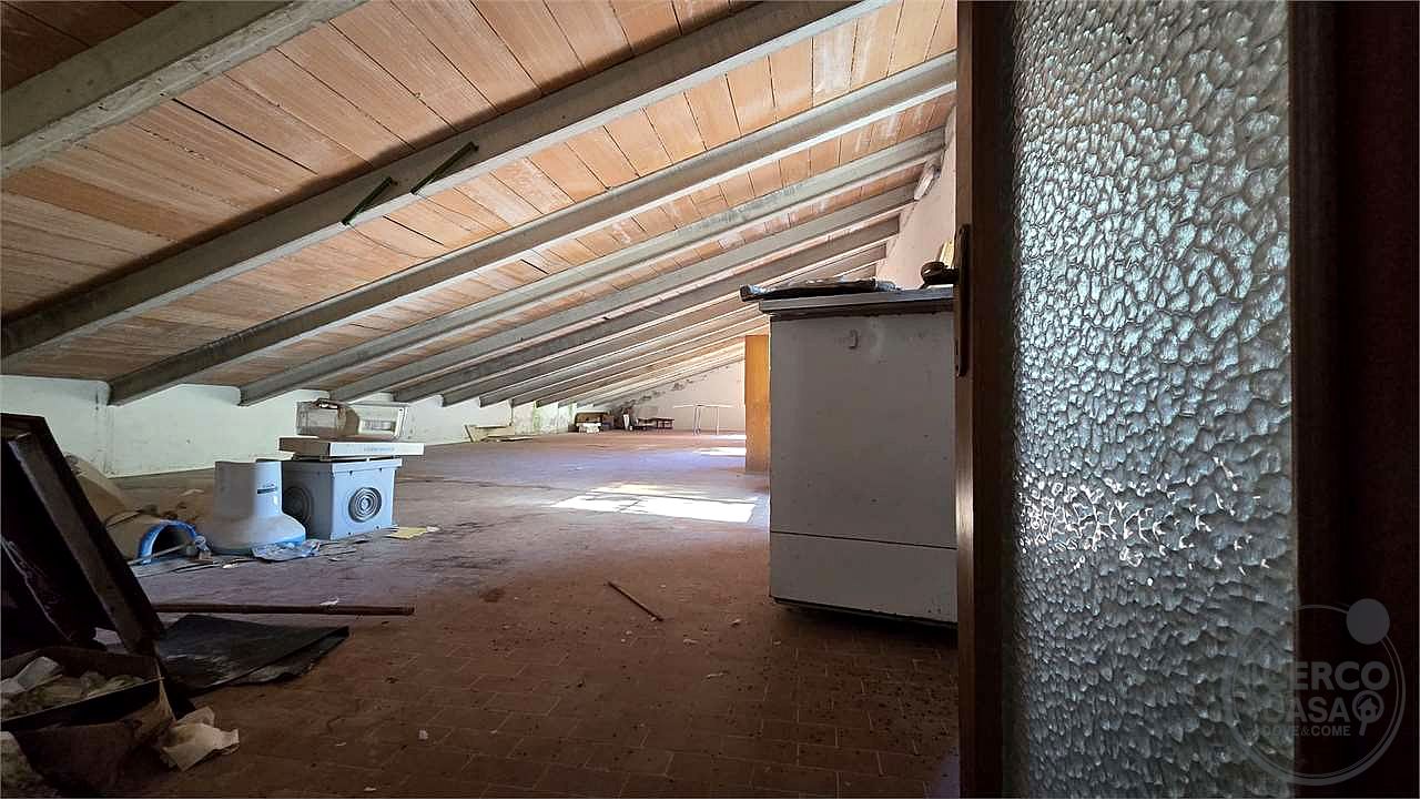 COMPLESSO IMMOBILIARE DI CIRCA 700 MQ – CAMBIO DI DESTINAZIONE D'USO GIÀ APPROVATO