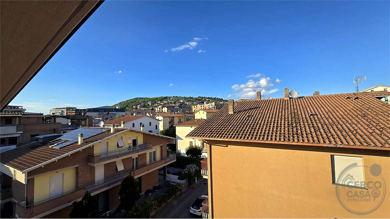 CAMERA CON BAGNO PRIVATO IN APPARTAMENTO DUPLEX CONDIVISO