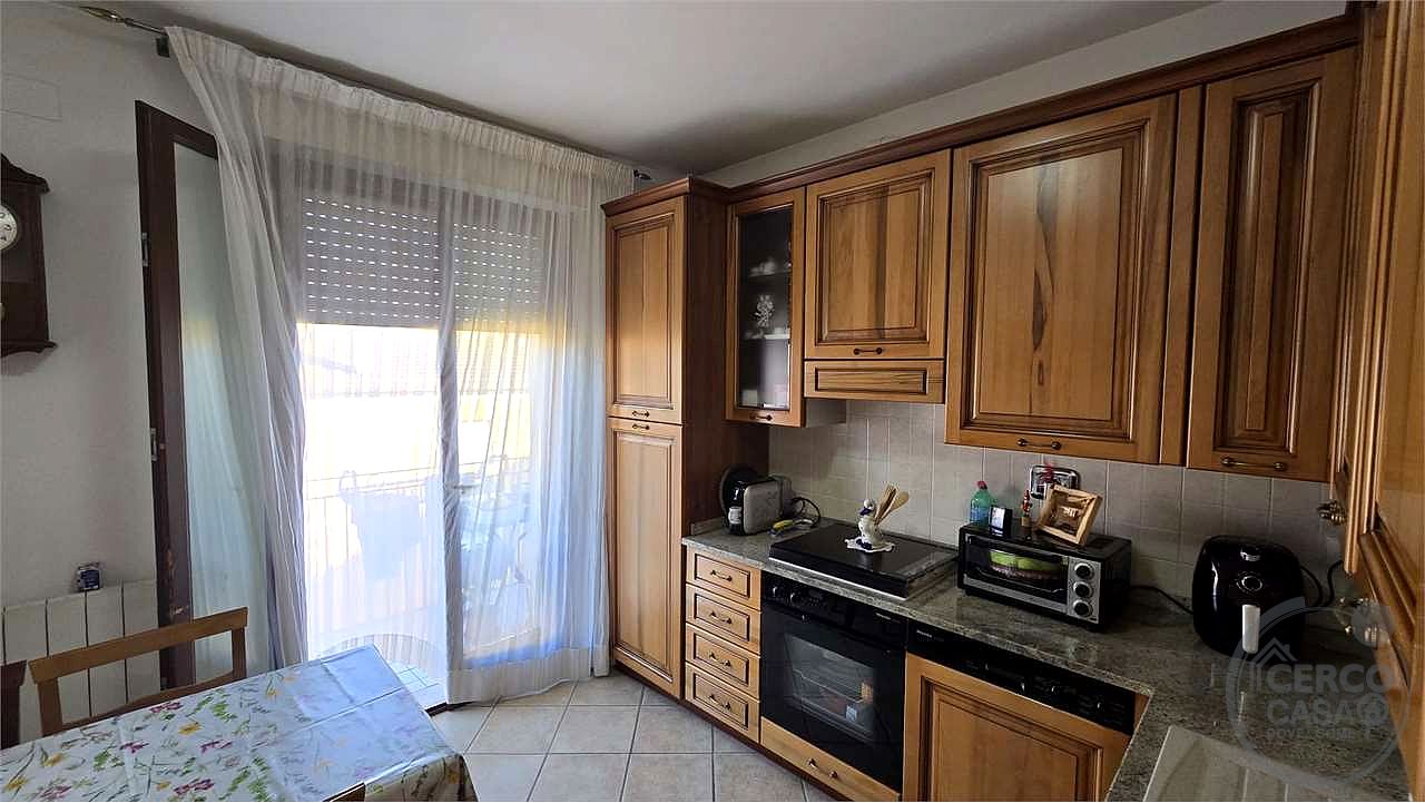 CAMERA CON BAGNO PRIVATO IN APPARTAMENTO DUPLEX CONDIVISO