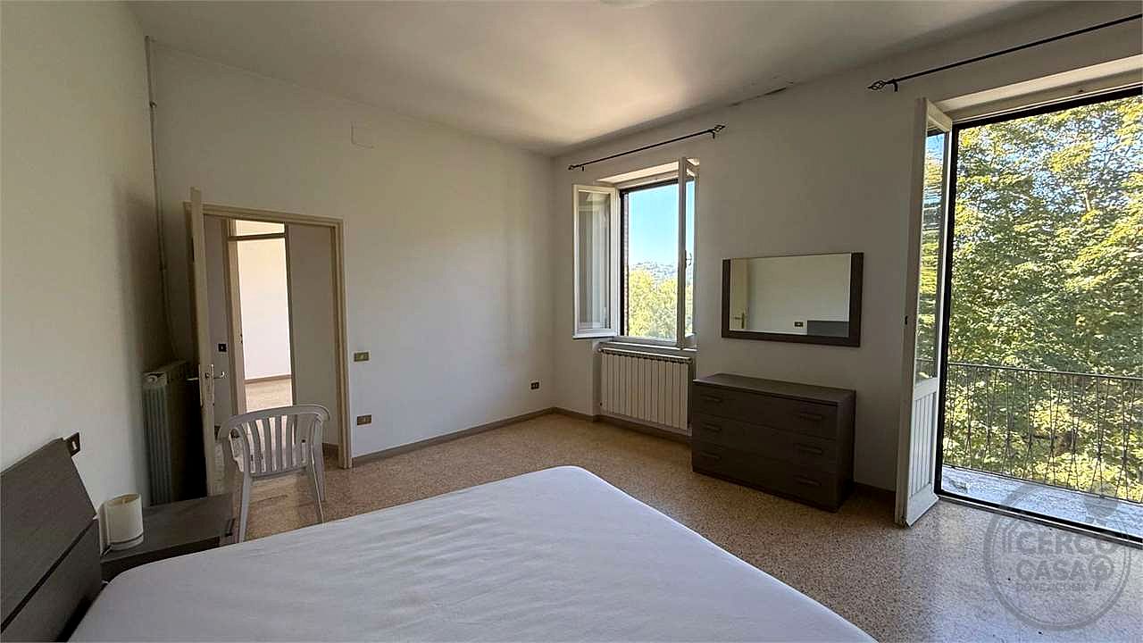 TODI - PONTECUTI - AMPIO CIELOTERRA CON GIARDINO PRIVATO