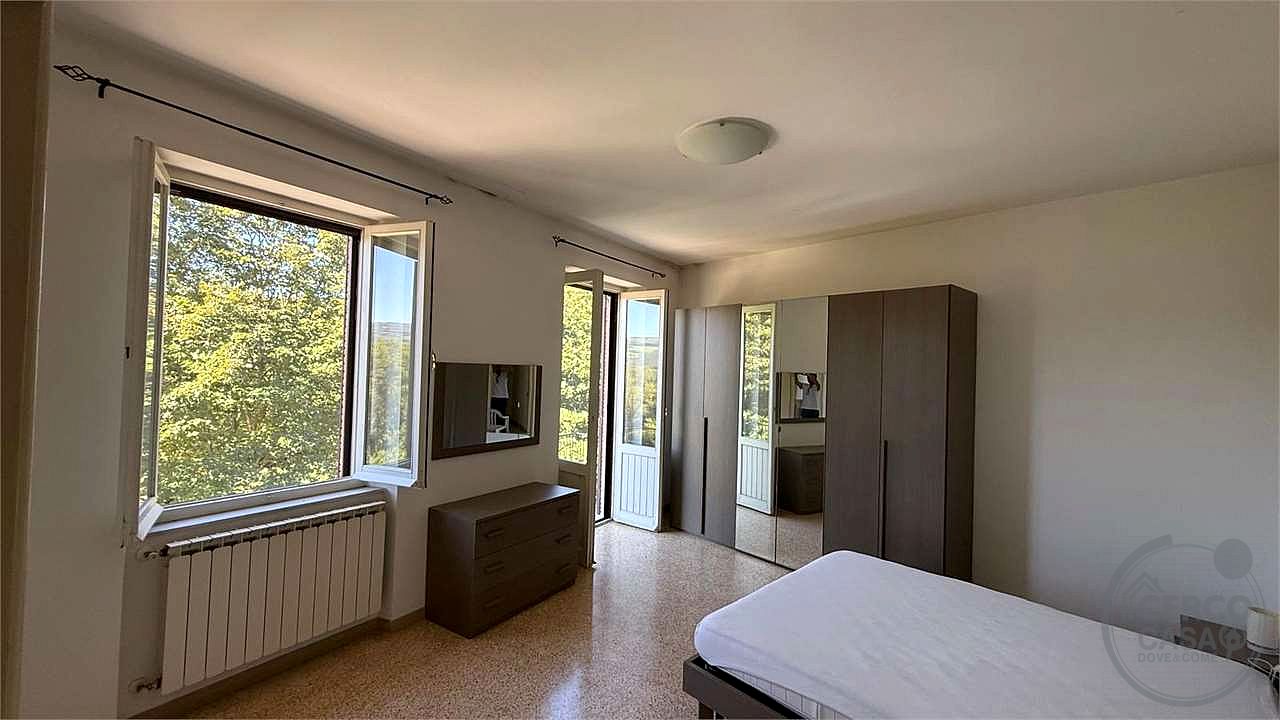TODI - PONTECUTI - AMPIO CIELOTERRA CON GIARDINO PRIVATO