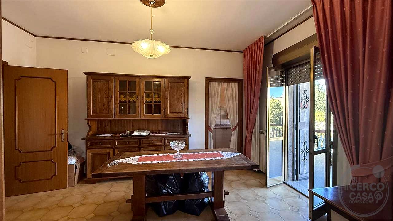TODI - PANTALLA - APPARTAMENTO AL PIANO PRIMO E SECONDO